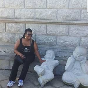 Meet your Posher, Toni